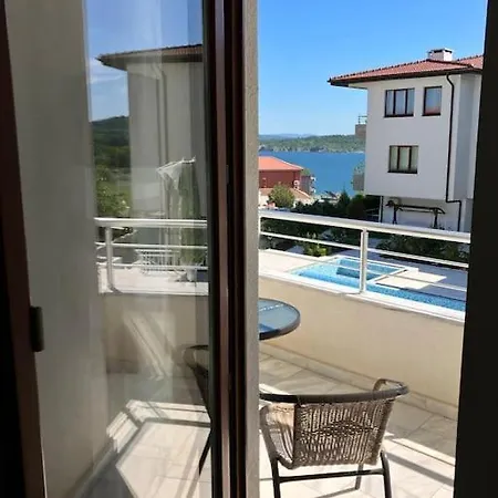 شقة Luxury In Emerald Hills سوزوبول