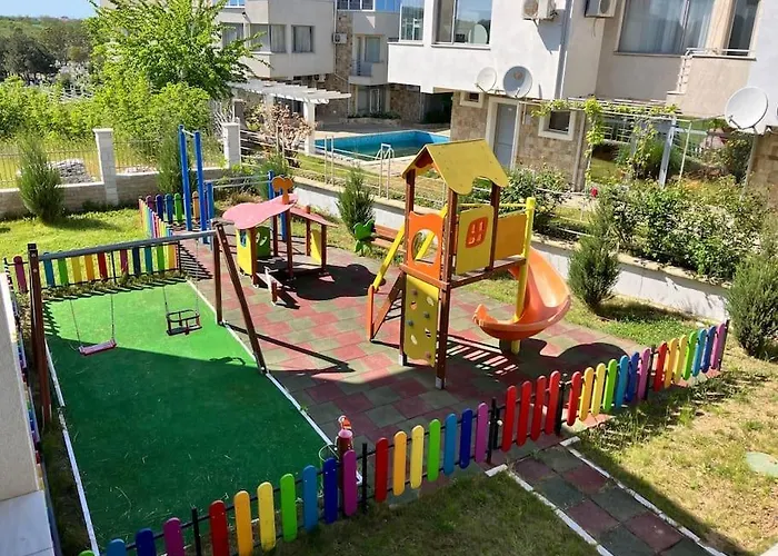 Apartment Luxury In Emerald Hills *