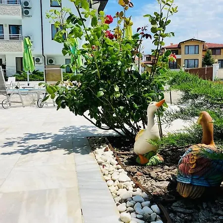 Luxury In Emerald Hills Appartamento